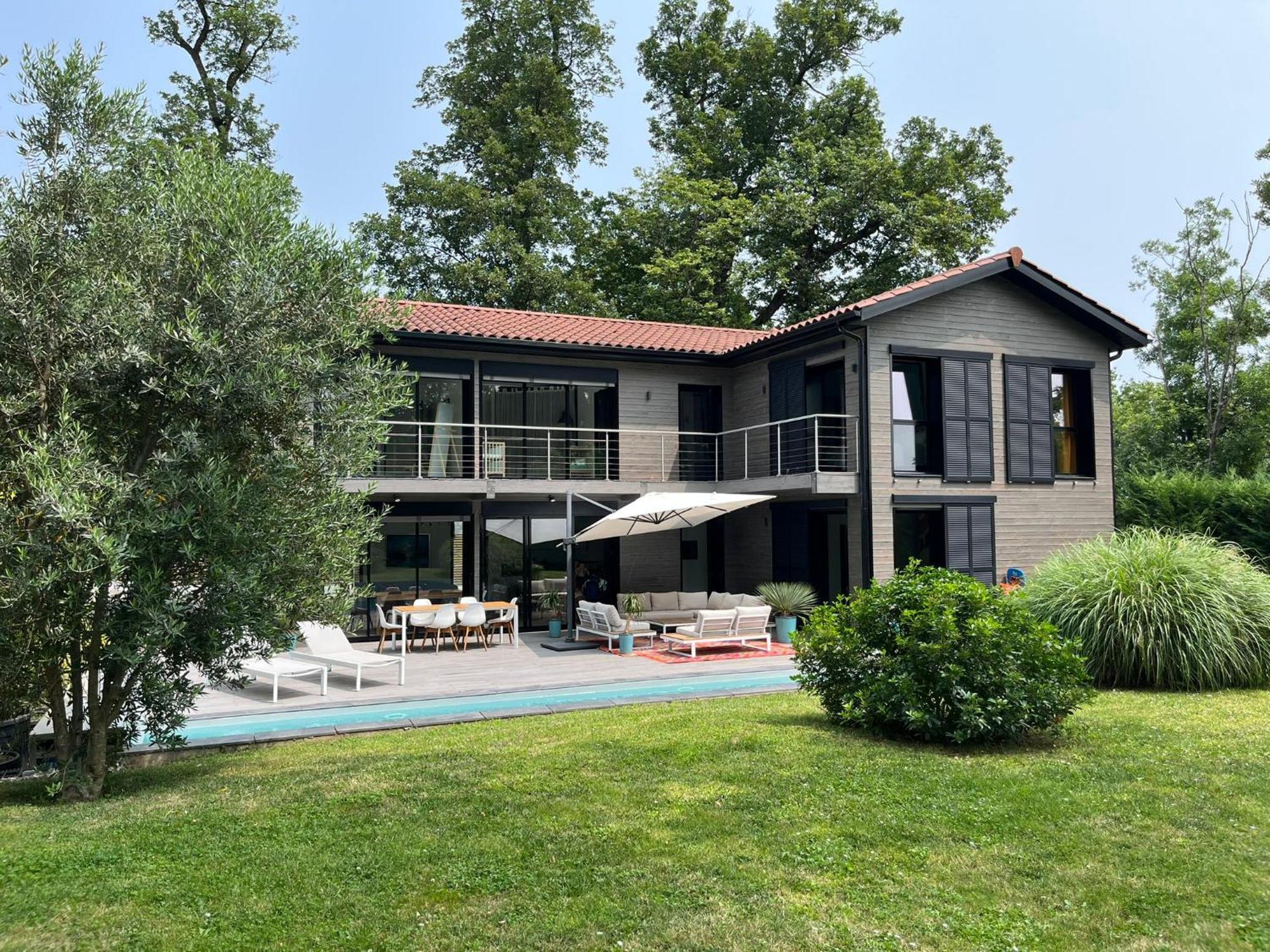 Villa Piscine A Proximite De Lyon Chaponost Exteriör bild